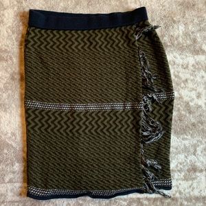 Worth sweater skirt
